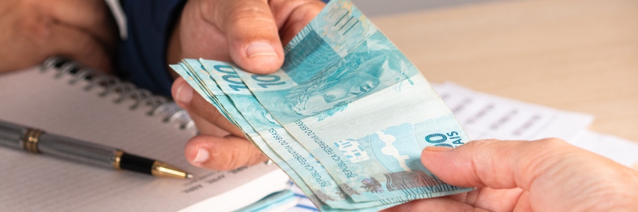 Descubra como elaborar uma política salarial mais justa e eficiente