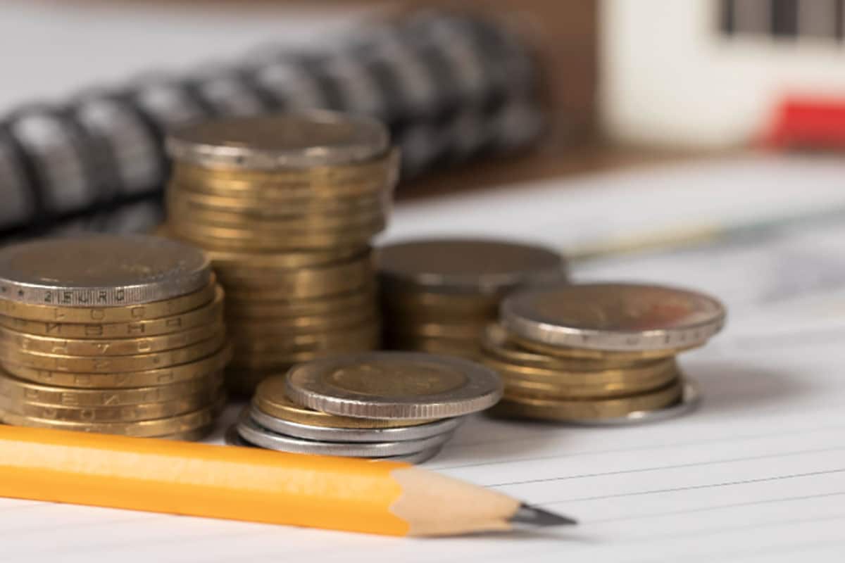 Salário fixo ou comissão? O que funciona melhor para PMEs